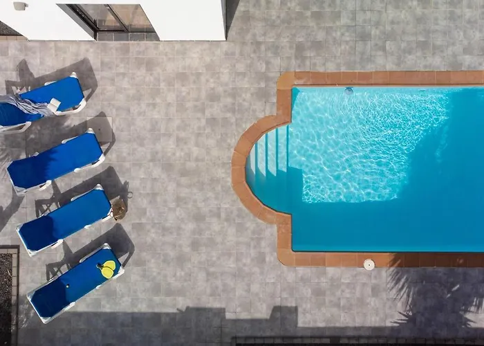 Casa vacanze Casa Marlay Spacious, Heated Pool, Bbq & Fast Wi-fi Only 15 Minutes Walk To Town Playa Blanca (Lanzarote)