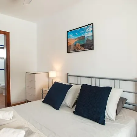 بيت للعطل Casa Marlay Spacious, Heated Pool, Bbq & Fast Wi-fi Only 15 Minutes Walk To Town