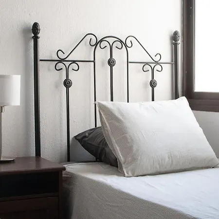 Casa Marlay Spacious, Heated Pool, Bbq & Fast Wi-fi Only 15 Minutes Walk To Town