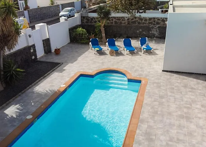 Casa Marlay Spacious, Heated Pool, Bbq & Fast Wi-fi Only 15 Minutes Walk To Town * Πλάγια Μπλάνκα