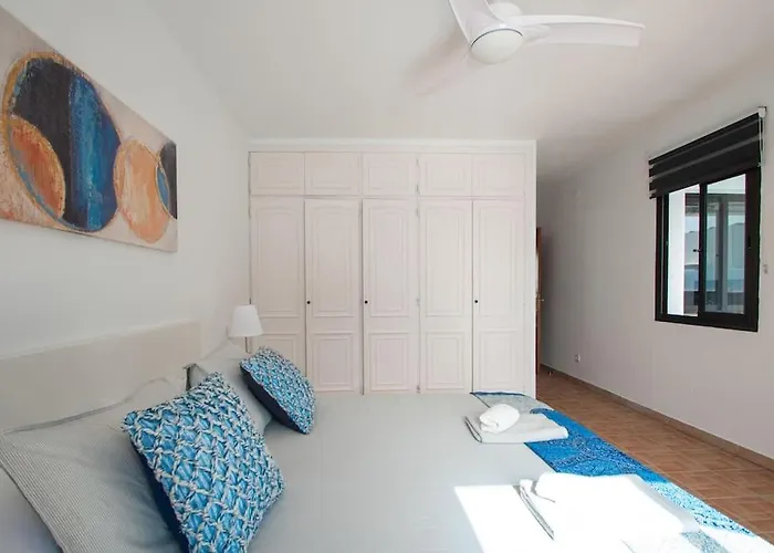 Casa Marlay Spacious, Heated Pool, Bbq & Fast Wi-fi Only 15 Minutes Walk To Town * פלאיה בלנקה