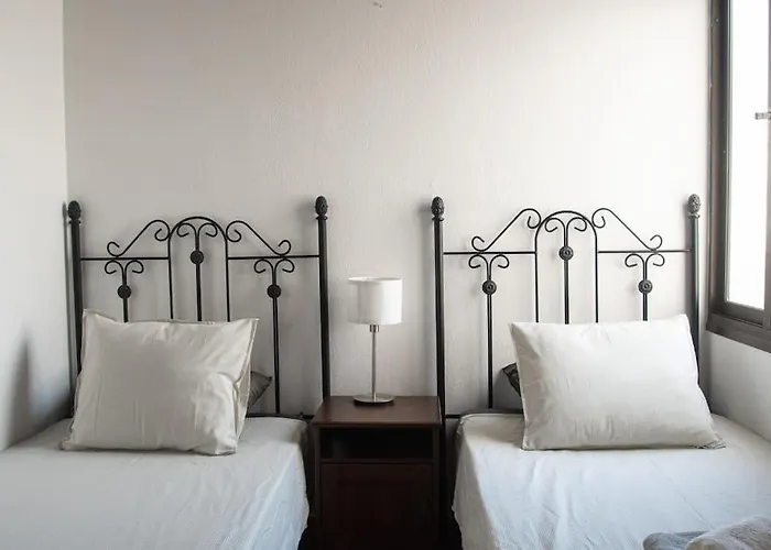 בית נופש Casa Marlay Spacious, Heated Pool, Bbq & Fast Wi-fi Only 15 Minutes Walk To Town