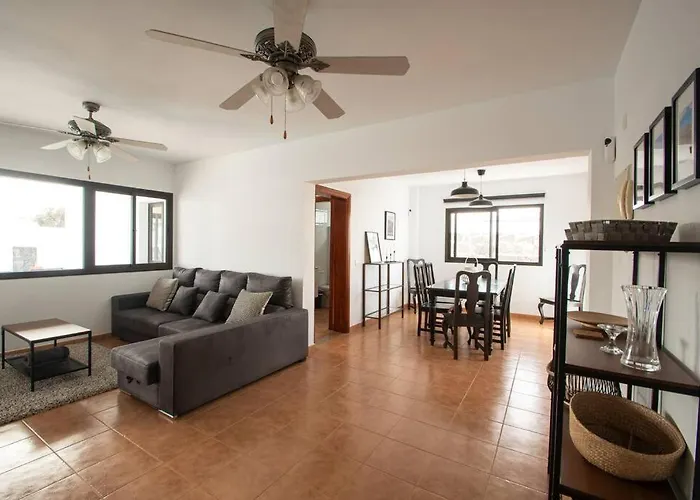 Casa Marlay Spacious, Heated Pool, Bbq & Fast Wi-fi Only 15 Minutes Walk To Town * פלאיה בלנקה